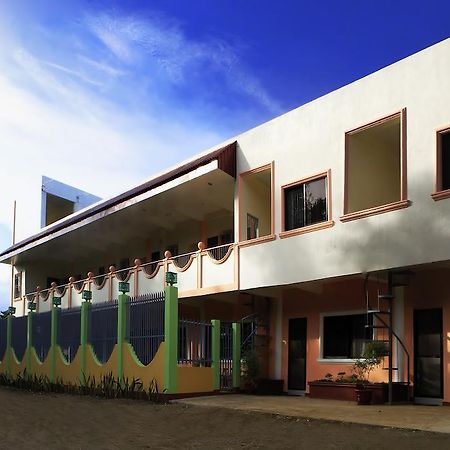 Amerson Pension Place Puerto Princesa Εξωτερικό φωτογραφία