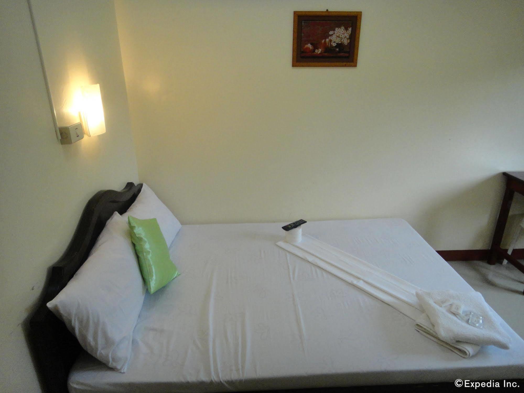 Amerson Pension Place Puerto Princesa Εξωτερικό φωτογραφία