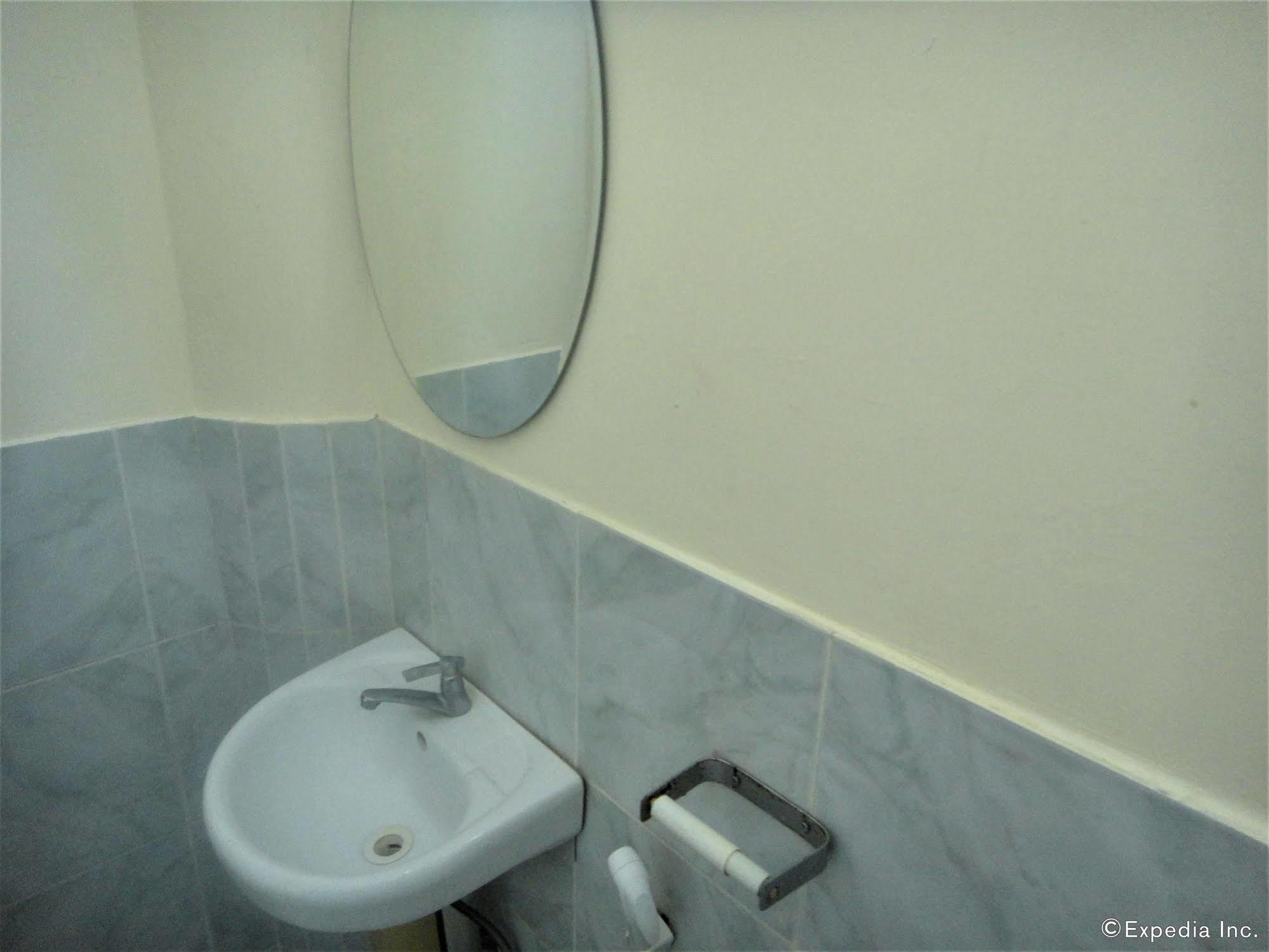 Amerson Pension Place Puerto Princesa Εξωτερικό φωτογραφία